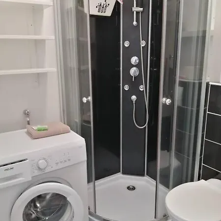Grand - 2 Etoiles - Studio Meuble Equipe Châtel-Guyon