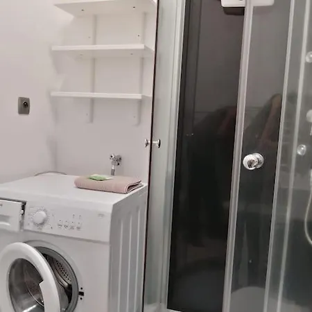 Grand - 2 Etoiles - Studio Meuble Equipe Apartamento